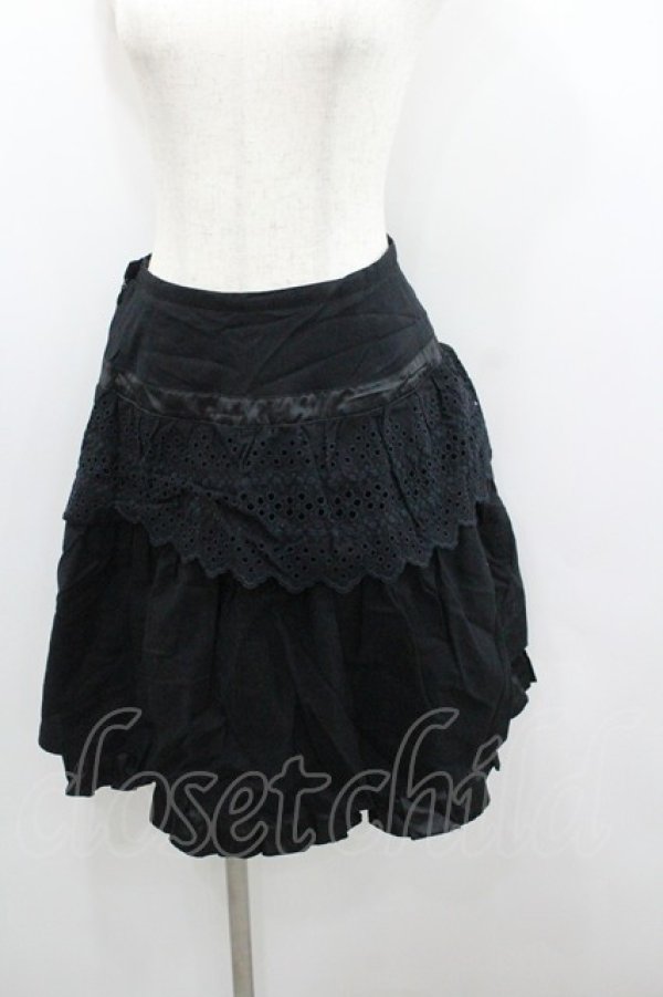 画像1: Emily Temple cute / レースデザインスカート  黒 I-26-01-22-050-ET-SK-SA-ZI (1)
