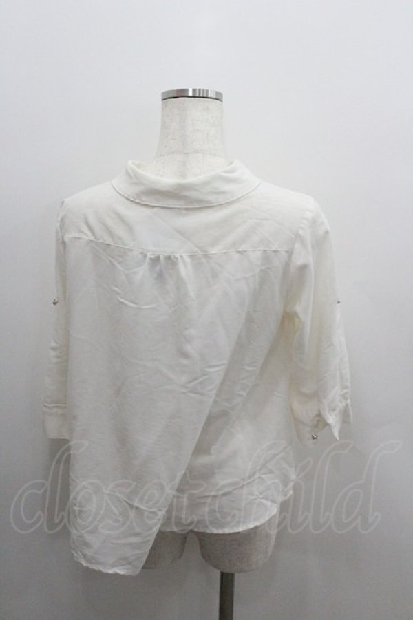 画像3: axes femme / 刺繍入り七分袖シャツ  白 I-26-01-22-006-AX-BL-SA-ZI (3)