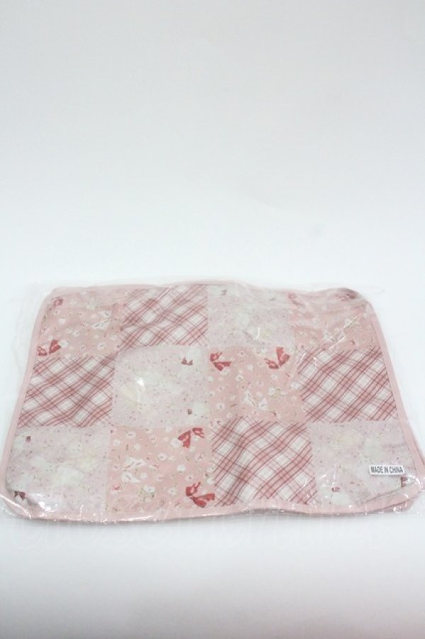 画像2: PINK HOUSE / バラ園うさぎ柄パッチワークプリントトラベルケース  ピンク I-26-01-22-083-LO-ZA-SA-ZI (2)