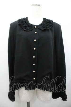 画像: KANEKO ISAO / ピコフリル襟袖付きパールボタンジャケット  ブラック I-26-01-24-039-EL-JA-SA-ZI