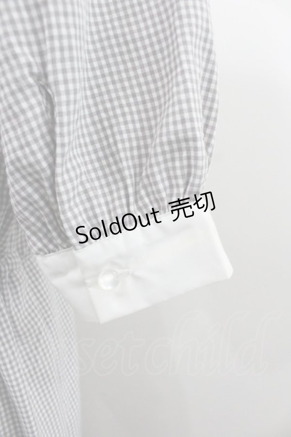 画像3: axes femme POETIQUE / リボンカラーマーメイドワンピース  グレーＸ白 I-26-01-24-056-AX-OP-SA-ZI (3)