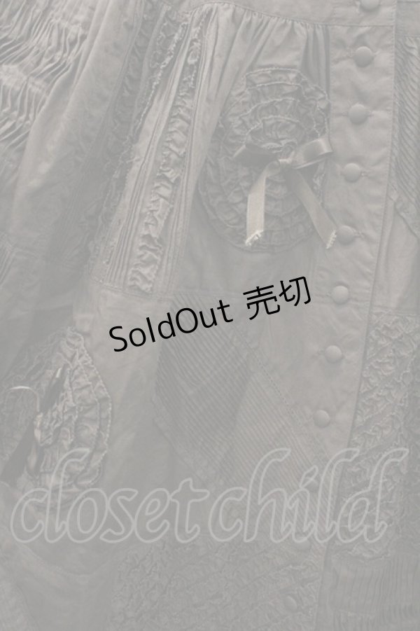 画像3: WONDERFUL WORLD / ピコフリル&ピンタックモチーフパッチワークスカート  ブラウン I-26-01-24-084-LO-SK-SA-ZI (3)