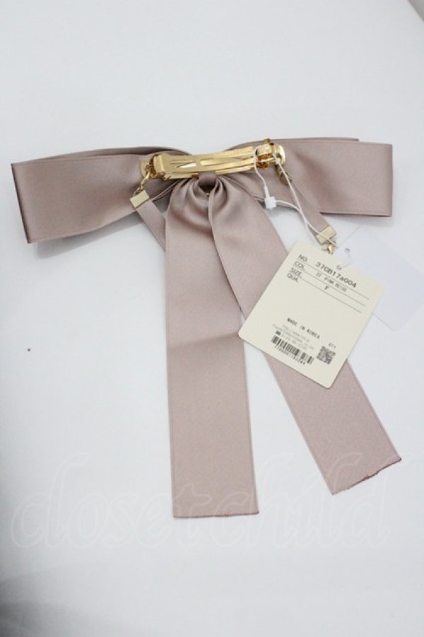 画像2: F&A / カメオ付きマスクリーフバレッタ  ピンクベージュ I-26-01-26-087-LO-ZA-SA-ZI (2)