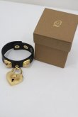 画像1: Q-pot. / ハートロック・パドロックレザーブレスレット  黒Ｘゴールド I-26-01-26-028-QP-AC-SA-ZI (1)