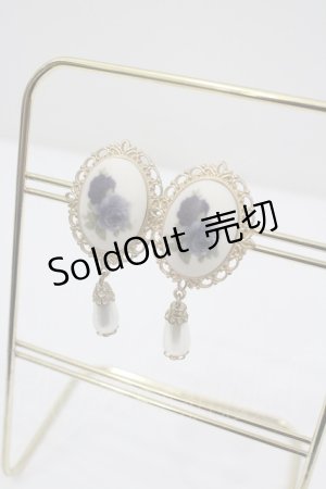 画像: an another angelus / ローズカボションパールイヤリング  ブルー I-26-01-26-034-CA-AC-SA-ZI