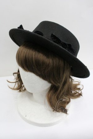 画像: axes femme / 巻きバラブーケポークパイ  黒 I-26-01-27-040-AX-AC-SA-ZI