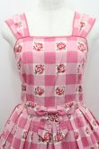 画像3: Emily Temple cute / ブロックチェックバラプリントジャンパースカート  ピンク I-26-01-29-032-ET-OP-TE-ZI (3)