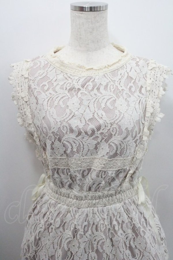 画像3: axes femme POETIQUE / レースノースリーブワンピース  アイボリー I-26-01-29-043-AX-OP-SA-ZI (3)