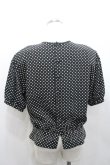 画像2: INGEBORG / 水玉半袖パフスリーブブラウス  ブラック I-26-01-31-035-LO-BL-SA-ZI (2)