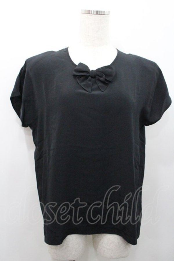 画像1: INGEBORG / リボン付き後ろボタン半袖ブラウス  ブラック I-26-01-31-036-LO-BL-SA-ZI (1)