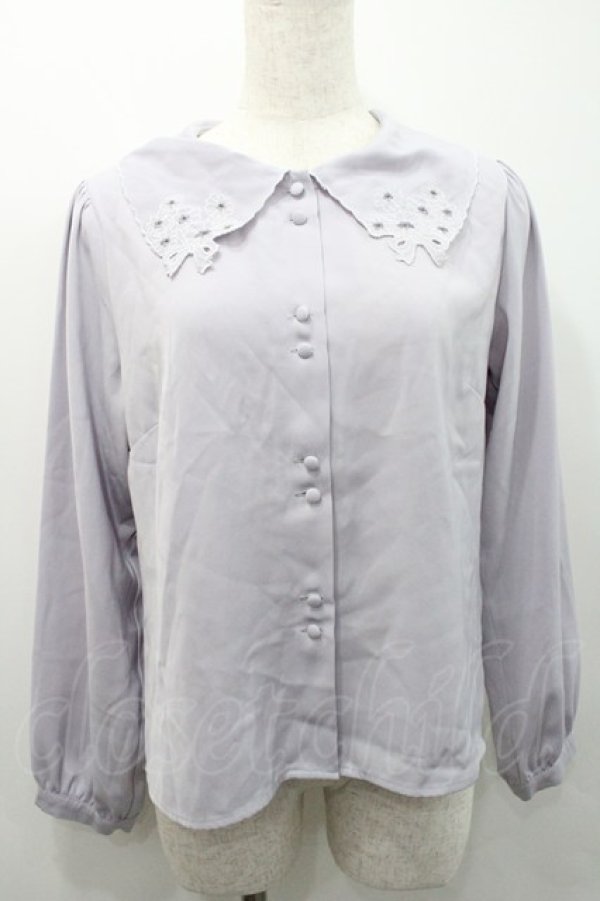 画像1: F i.n.t / ミニブーケカットワーク衿ブラウス  ラベンダー I-26-01-31-009-CA-BL-SA-ZI (1)