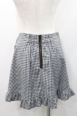 画像2: Ank Rouge / ギンガムチェックフリルスカート  黒Ｘ白チェック I-26-01-31-086-CA-SK-SA-ZI (2)