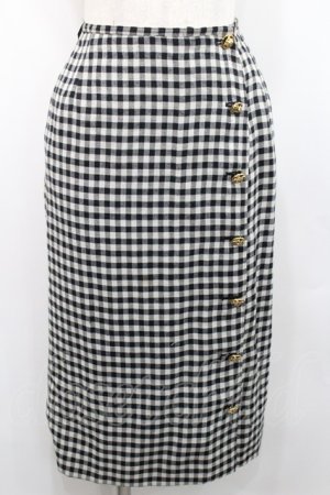 画像: INGEBORG / ギンガムチェックスカート  黒Ｘ白チェック I-26-01-31-089-LO-SK-SA-ZI