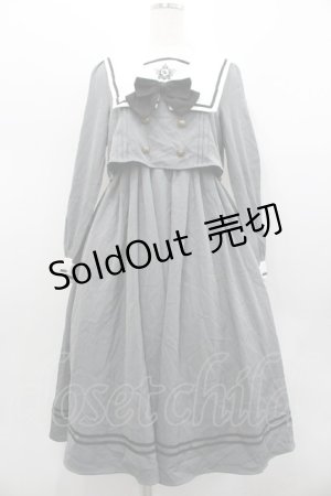 画像: Amavel / Crown Emblem Setup風セーラーワンピース  グレーＸ白Ｘ黒 I-26-02-01-046-CA-OP-SA-ZI
