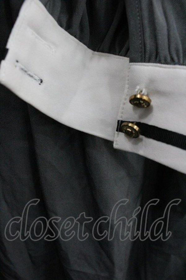 画像4: Amavel / Crown Emblem Setup風セーラーワンピース  グレーＸ白Ｘ黒 I-26-02-01-046-CA-OP-SA-ZI (4)