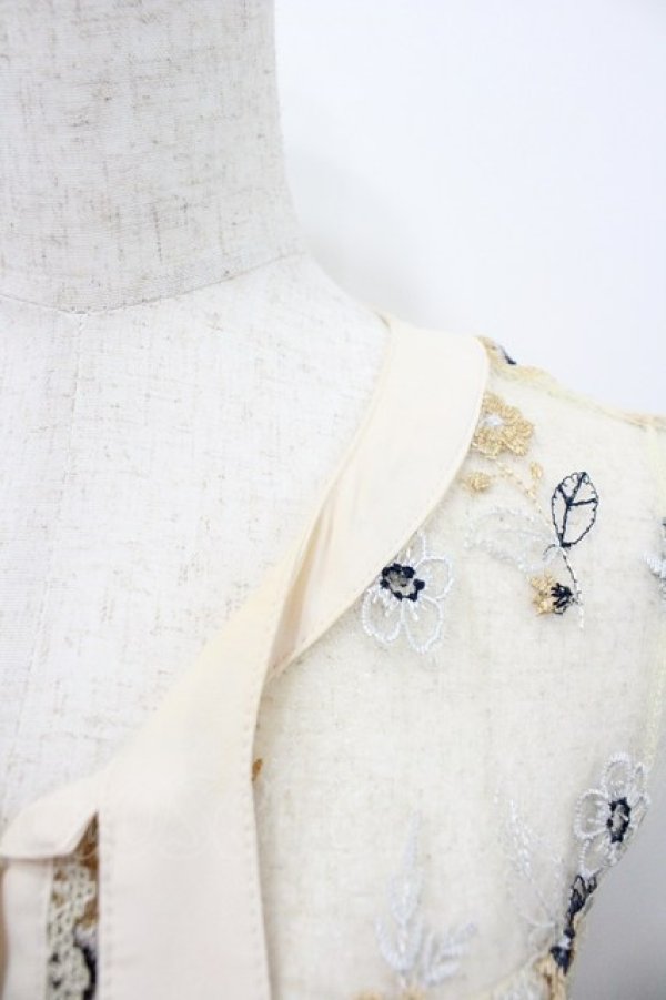 画像3: axes femme / 刺繍入りボウタイワンピース M オフ I-26-02-01-054-AX-OP-TE-ZI (3)