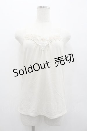 画像: axes femme / 胸元レースキャミトップス  生成り I-26-02-01-084-AX-TO-SA-ZI