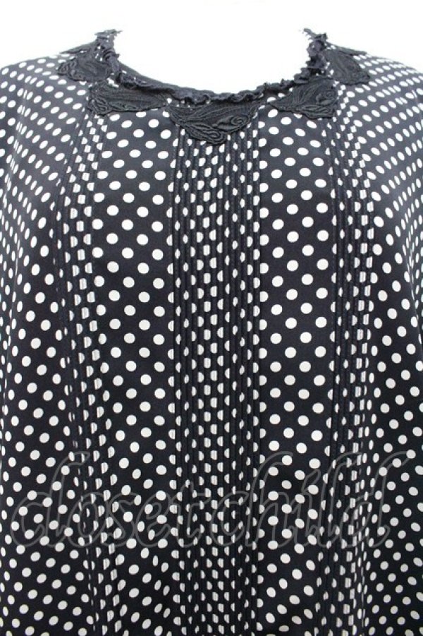 画像2: INGEBORG / レース襟デザインドット半袖ワンピース  ブラック I-26-02-06-070-LO-OP-SA-ZI (2)