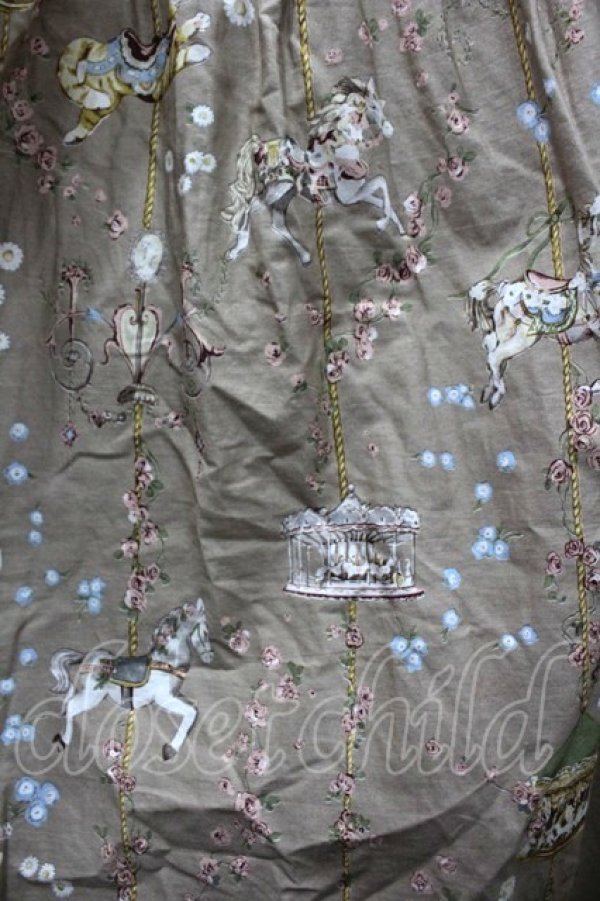 画像3: PINK HOUSE / メリーゴウランドプリントノースリーブワンピース  モカ I-26-02-06-079-LO-OP-SA-ZI (3)