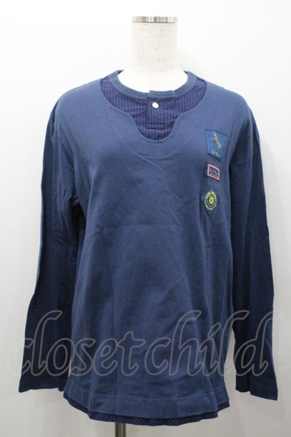 画像1: Karl Helmut / ワッペン&後ろロゴカットソー  ネイビー I-26-02-06-029-EL-TO-SA-ZI (1)