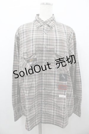 画像: Karl Helmut / チェック&ワッペン長袖シャツ  ブラウン I-26-02-06-030-EL-BL-SA-ZI