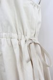 画像2: axes femme POETIQUE / カーゴデザインティアードワンピース  アイボリー I-26-02-08-061-AX-OP-SA-ZI (2)