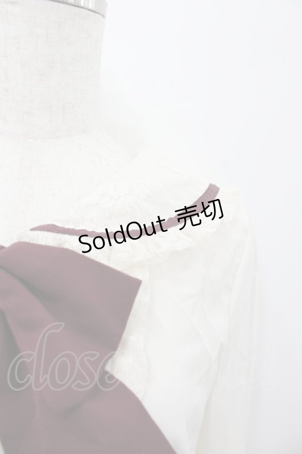 画像2: axes femme / レース襟セーラーブラウス  アイボリーＸボルドー I-26-02-08-008-AX-BL-SA-ZI (2)