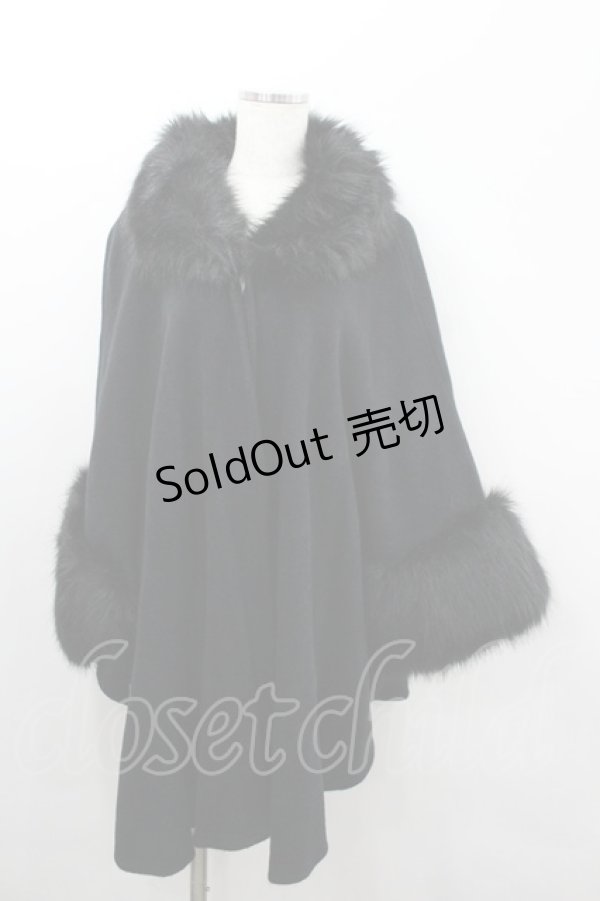 画像1: axes femme / /ファー付き2wayケープ  黒 I-26-02-08-077-AX-TO-HR-ZI (1)
