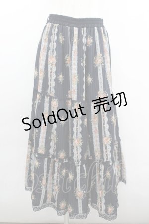 画像: axes femme / ストライプ花柄ロングスカート  黒 I-26-02-08-109-AX-SK-SA-ZI