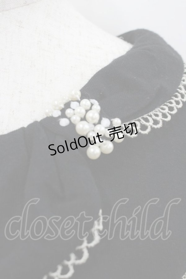 画像2: axes femme / パールリボン襟長袖トップス  黒Ｘアイボリー I-26-02-11-049-AX-TO-SA-ZI (2)