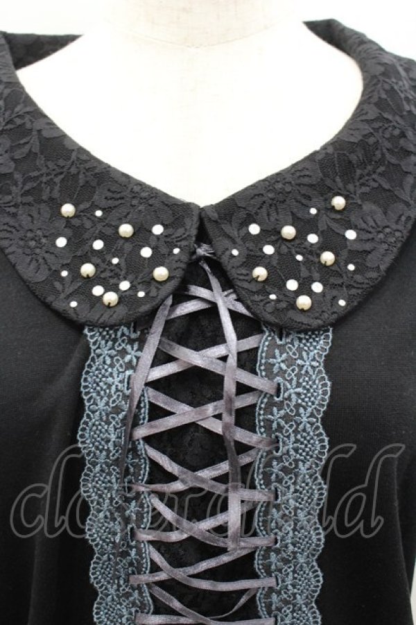 画像2: axes femme / 編み上げリボンパール襟カットソー  黒Ｘ青 I-26-02-11-052-AX-TO-SA-ZI (2)