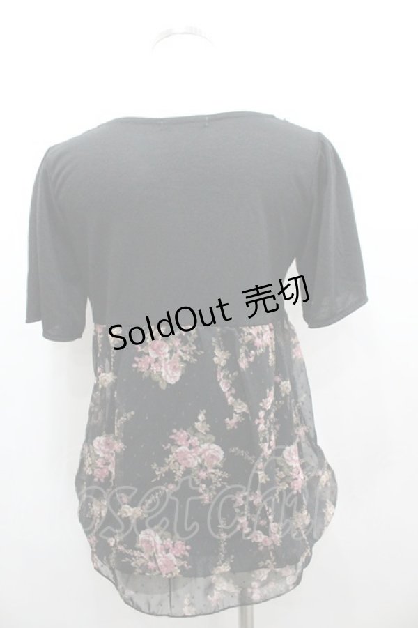 画像3: axes femme / ローズブーケプリントシフォン切り替え半袖カットソー  黒 I-26-02-11-011-AX-TO-SA-ZI (3)