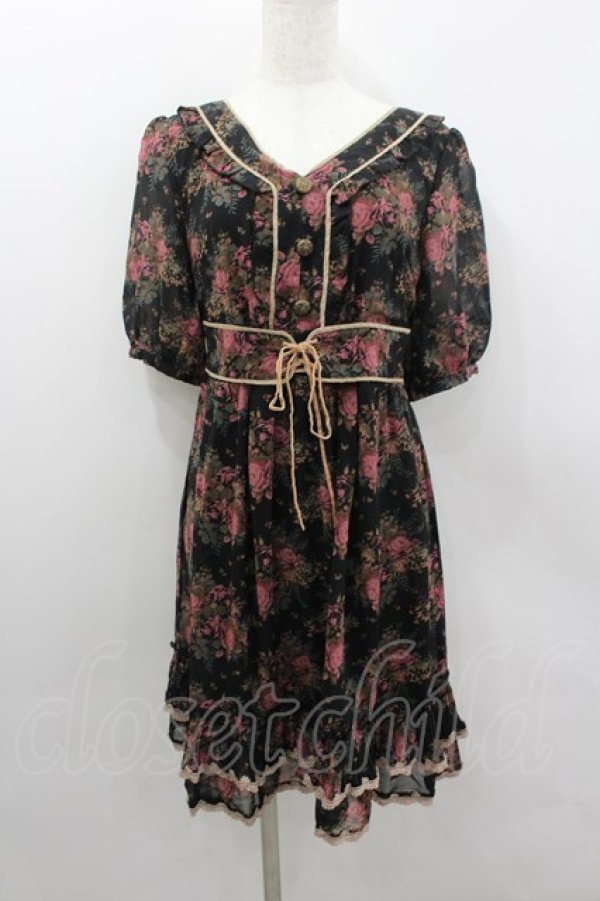 画像1: axes femme / 薔薇ブーケプリントウエストベルトデザインワンピース  黒ＸピンクＸブラウン I-26-02-11-124-AX-OP-SA-ZI (1)