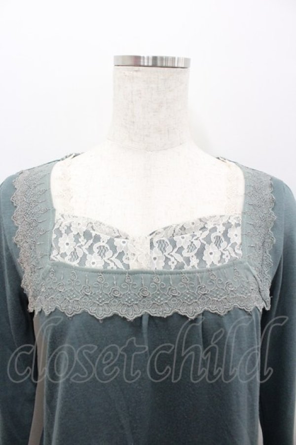 画像2: axes femme / スクエアレースリボンカットソー  グリーン I-26-02-11-029-AX-TO-SA-ZI (2)