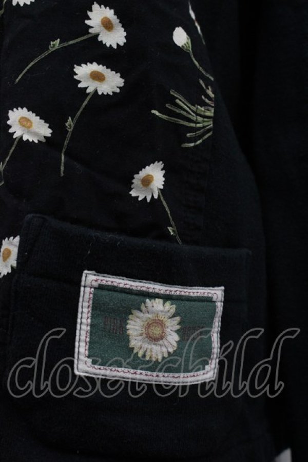 画像2: PINK HOUSE / ゼッケン付き雛菊柄カーディガン  ブラック I-26-02-13-057-LO-TO-SA-ZI (2)