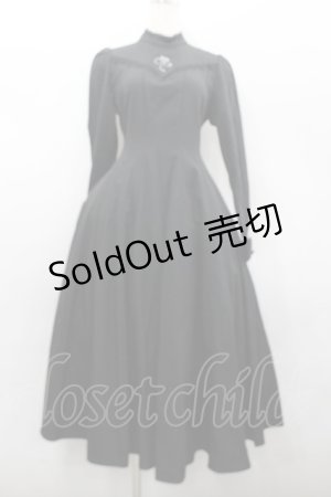 画像: Stamp Albums / 蛇刺繍ハイネック長袖ワンピース S 黒Ｘ白 I-26-02-13-090-LO-OP-SA-ZI