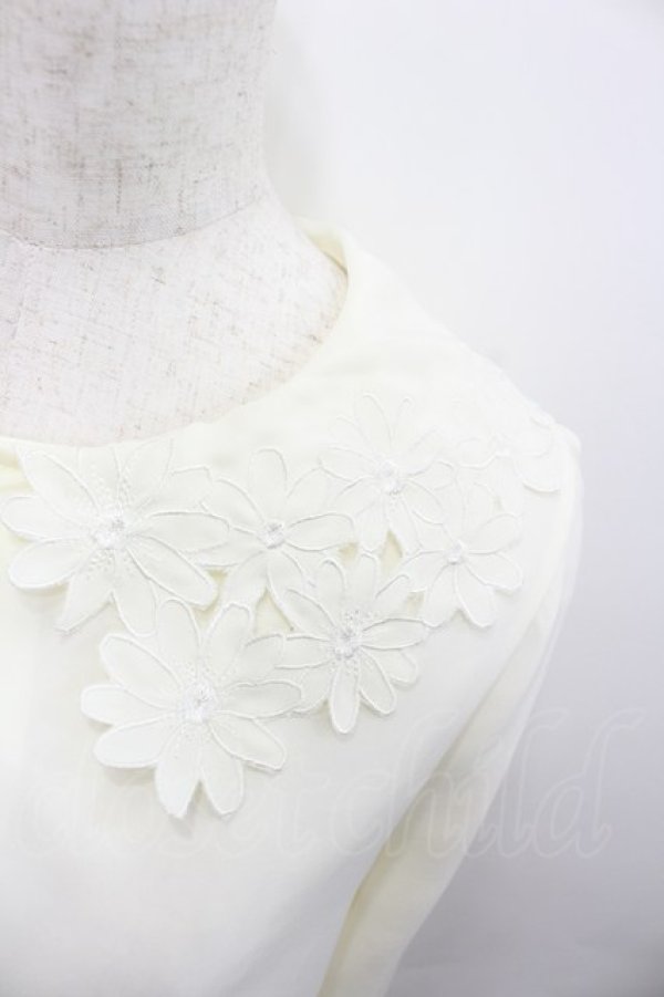 画像2: F i.n.t / マーガレットカットワークブラウス F アイボリー I-26-02-13-011-CA-BL-TE-ZI (2)