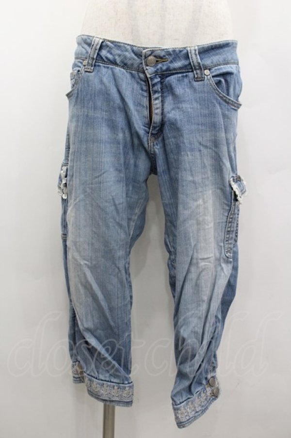 画像1: axes femme / 裾刺繍&サイドポケットデニムパンツ  サックスデニム I-26-02-13-113-AX-PA-SA-ZI (1)