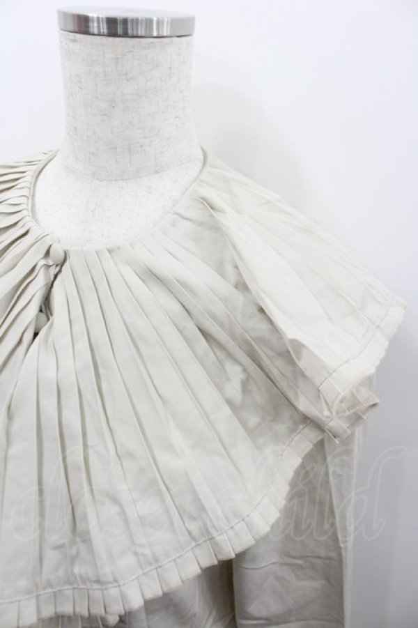 画像2: ATSUKI ONISHI / ピエロカラーブラウス  ベージュ I-26-02-13-016-LO-BL-SA-ZI (2)