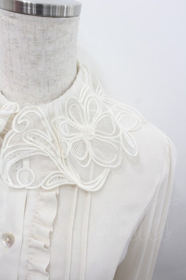 画像2: Innocent World / フランス製レースのブラウス  キナリ I-26-02-13-019-IW-BL-SA-ZI (2)