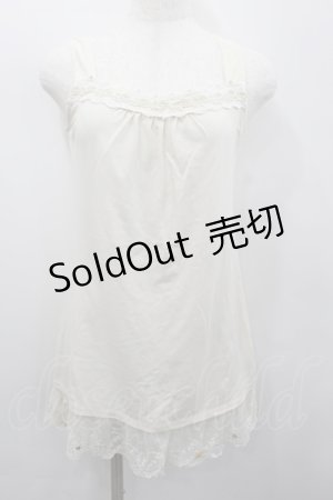 画像: axes femme / 裾レースお花ビジューロングタンク  アイボリー I-26-02-13-026-AX-TO-SA-ZI