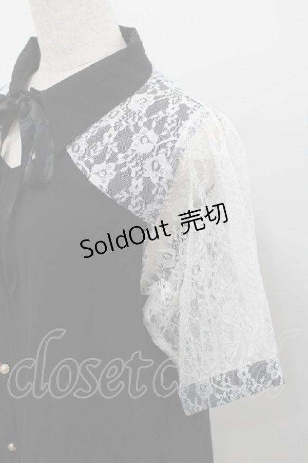 画像3: Audrey / レース切り替え半袖ブラウス  黒ｘ白 I-26-02-15-048-LO-BL-SA-ZI (3)