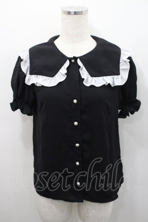 画像: Jamie エーエヌケー / スクエアフリル襟半袖ブラウス  黒Ｘ白 I-26-02-15-049-LO-BL-SA-ZI