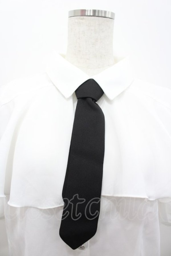 画像2: axes femme POETIQUE / タイ付ラッフルフリル半袖ブラウス  白 I-26-02-15-001-AX-BL-HR-ZI (2)