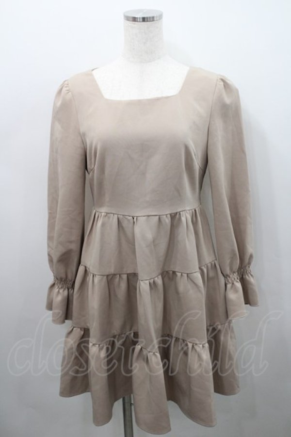 画像1: An MILLE / ウエスト切替段フリルスカート  ベージュ I-26-02-15-064-EL-OP-SA-ZI (1)