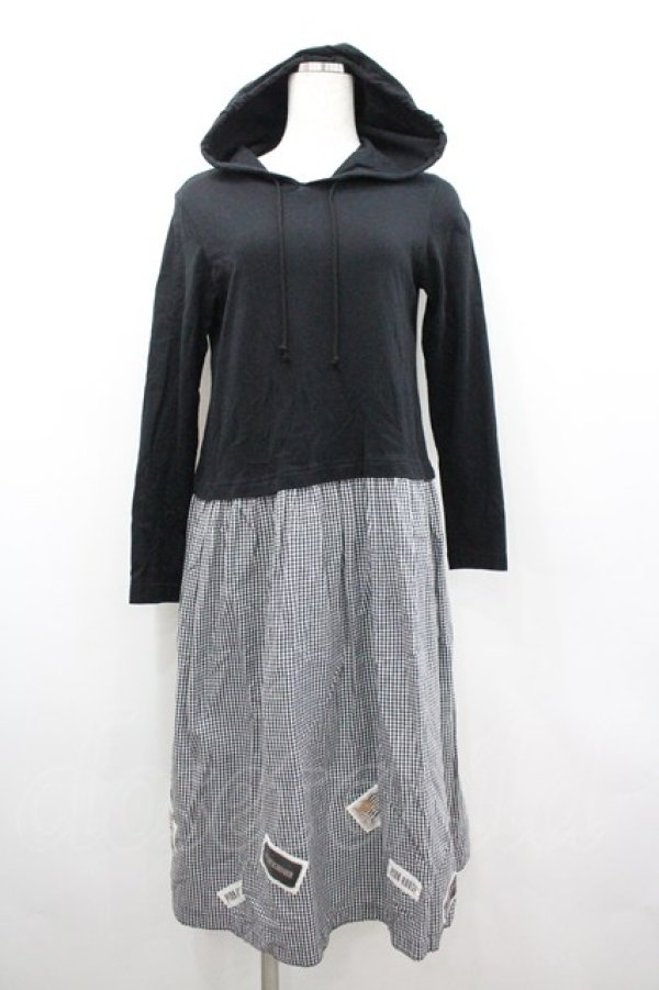 画像1: PINK HOUSE / ボーダー切替ワッペンワンピース  黒 I-26-02-18-060-LO-OP-SA-ZI (1)