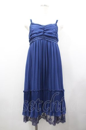 画像: axes femme / プリーツシフォンキャミワンピース  青 I-26-02-18-066-AX-OP-SA-ZI