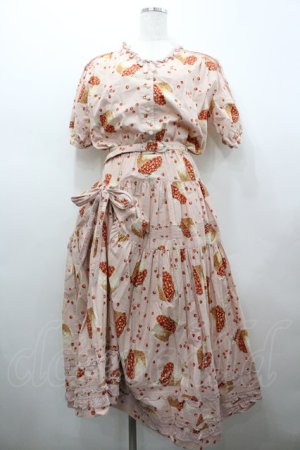 画像: KANEKO ISAO / 籠入り苺pt半袖ワンピース  ピンク I-26-02-18-069-EL-OP-SA-ZI