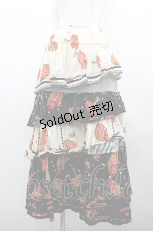 画像1: WONDERFUL WORLD / 籠苺pt色違い段々フリルスカート  ブラック×ホワイト I-26-02-18-078-LO-SK-SA-ZI (1)