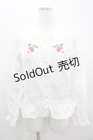 画像: WONDERFUL WORLD / さくらんぼ刺繍長袖ブラウス  ホワイト I-26-02-18-010-LO-BL-SA-ZI